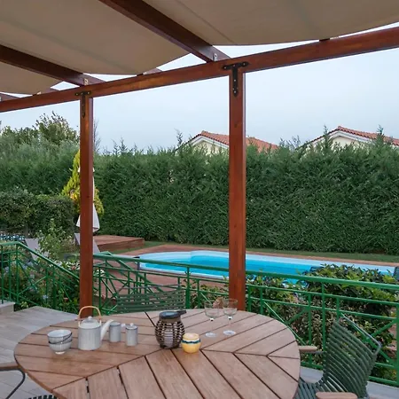 Coastal Dreamy Retreat, Dive In Dimitra's Paradise アパート