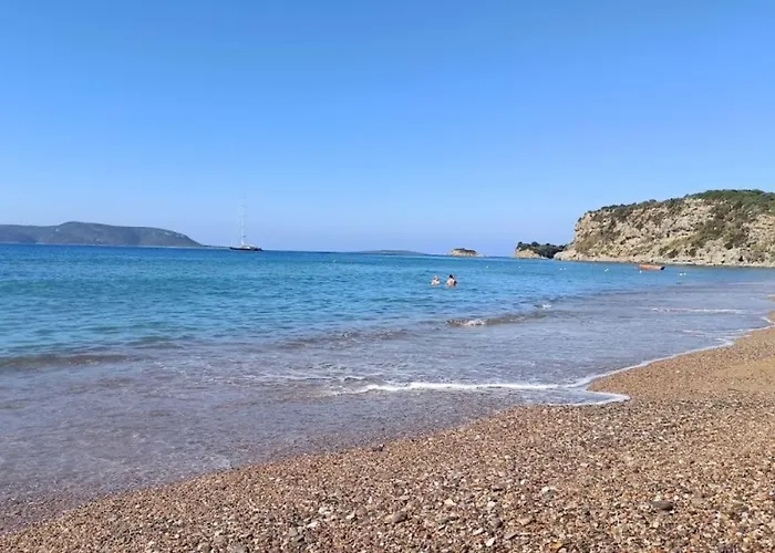 アパート Coastal Dreamy Retreat, Dive In Dimitra's Paradise フィニクーダ
